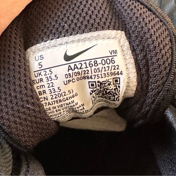 Nike Air Max Axis Black Anthracite sneakers shoes size women 5 NWOT - Picture 5 of 11